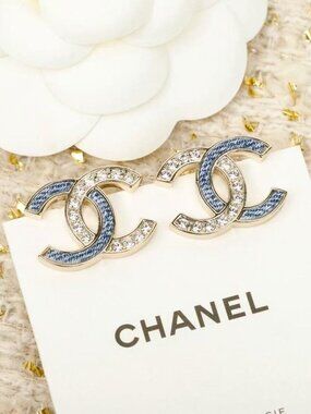 🎗️🎗️Chanel Denim Double-C Full-Pavé Stud Earrings🍈🍈